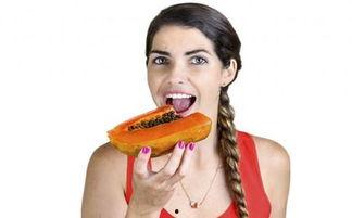 女人吃大瓜,娱乐八卦背后的故事与影响