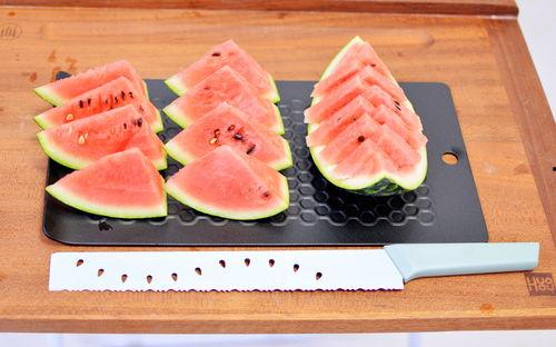 吃瓜刀下刀,一场惊心动魄的生存挑战