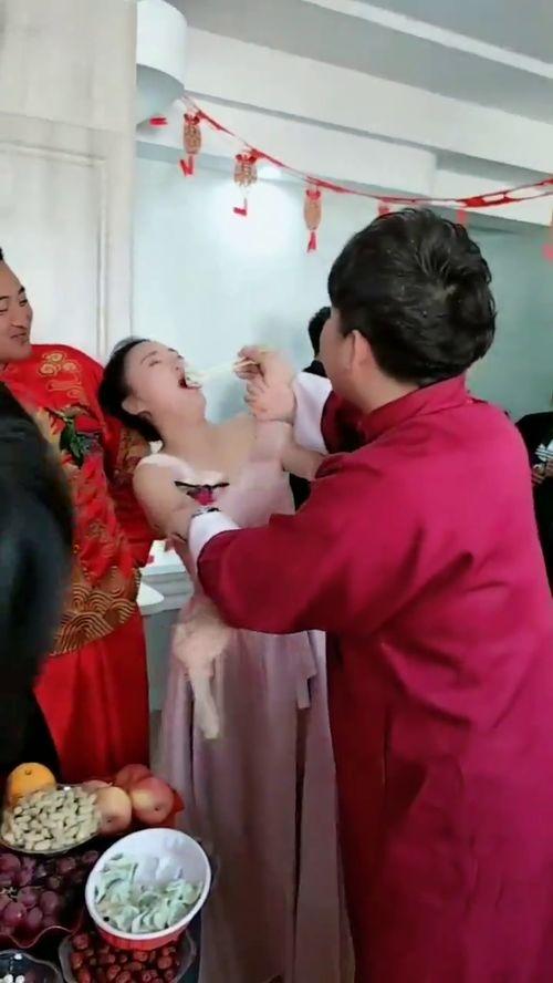 伴郎伴娘吃瓜,笑料百出！