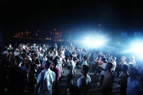 吃瓜摇dj,吃瓜摇DJ带你领略音乐狂欢的魅力