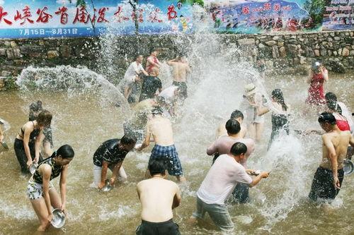 吃瓜摇dj,吃瓜摇DJ带你领略音乐狂欢的魅力