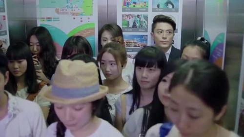 吃瓜小伙电梯,揭秘都市生活百态