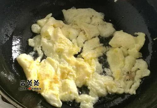 别人吃粽子我吃瓜,粽子飘香，瓜果共享