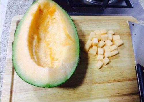 金蜜瓜炒熟吃,尽享夏日清新口感